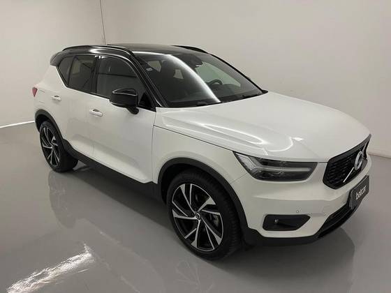VOLVO XC40 2.0 T5 GASOLINA R-DESIGN AWD GEARTRONIC VOLVO XC40 2.0 T5 GASOLINA R-DESIGN AWD GEARTRONIC